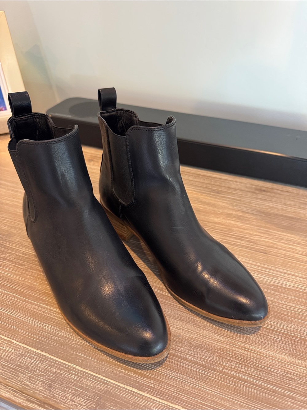 BEAST FASHION Black Leather Chelsea Ankle Boots